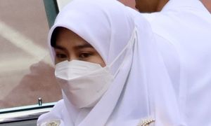Sułtan odebrał synowej tytuły. Nie okazała szacunku