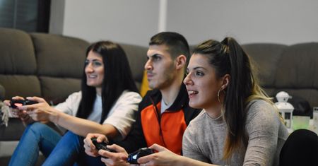 Movie Games: Zysk ze sprzedaży gry 'Drug Dealer Simulator' przekroczył 1 mln USD