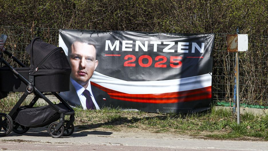 Ktoś niszczy plakaty wyborcze