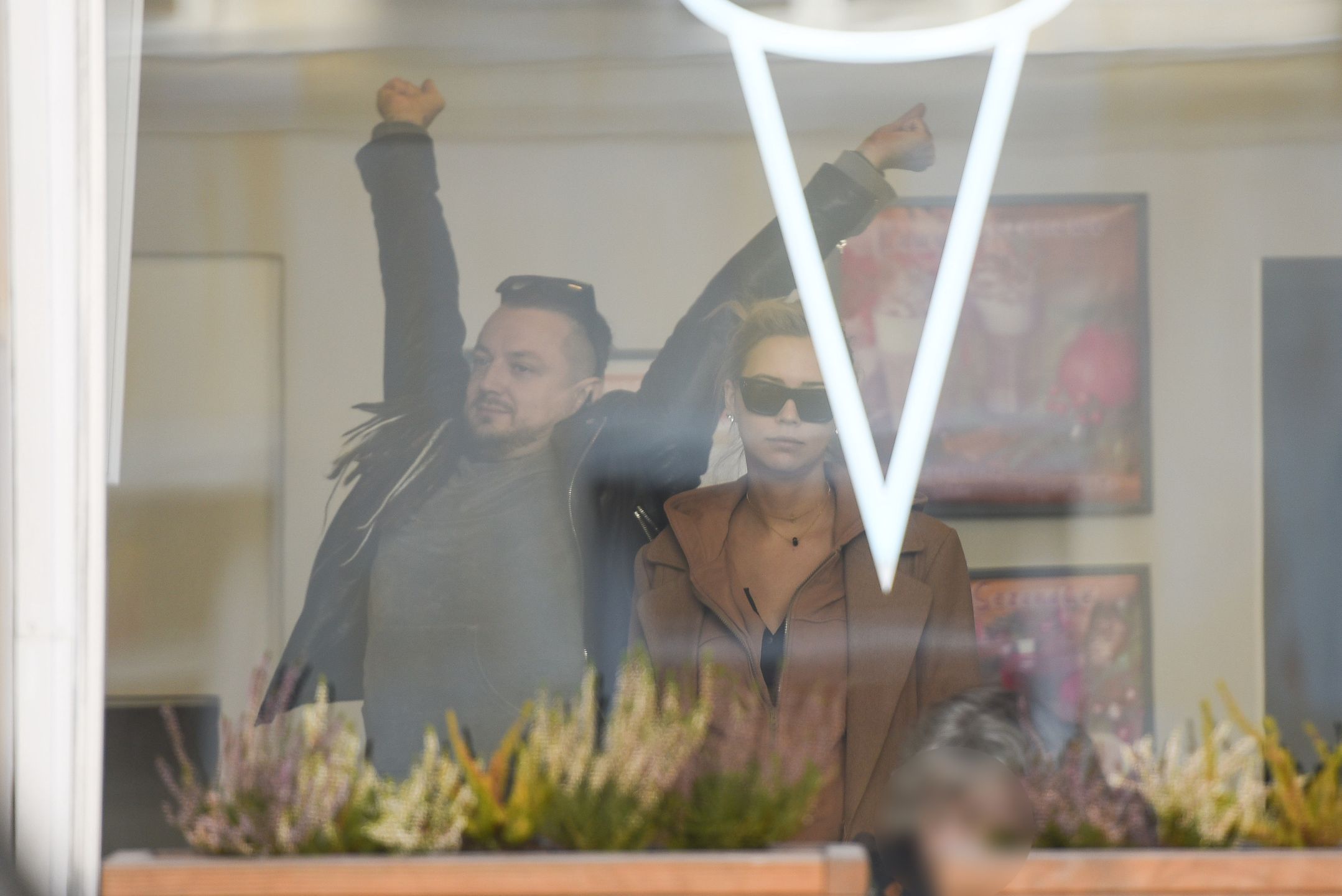 Sandra Kubicka i Baron odwiedzili warszawską ciastkarnię