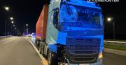 Warszawa: Kierujący ciężarówką zasnął za kierownicą i staranował drogowców na trasie S2