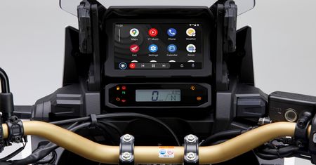Honda Africa Twin z ważną nowością. Dostała Android Auto