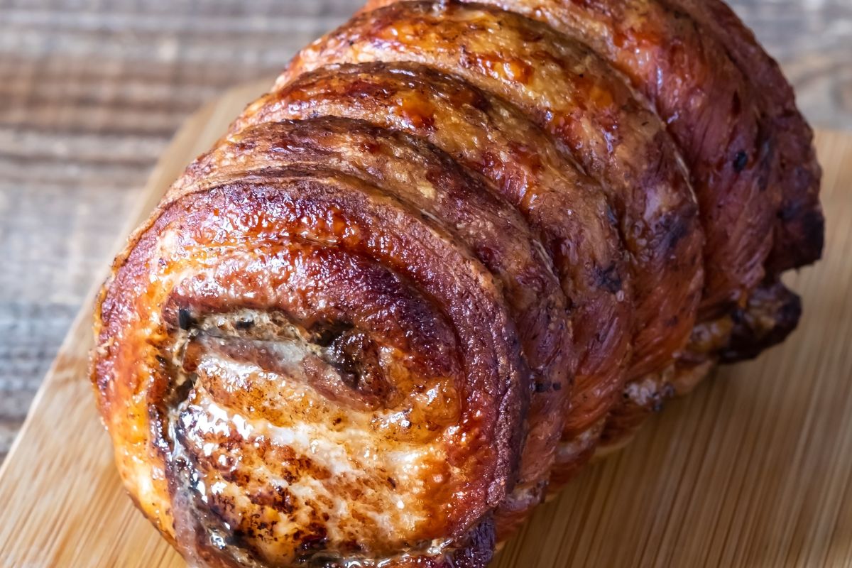 Bacon can be rolled up into a roulade.