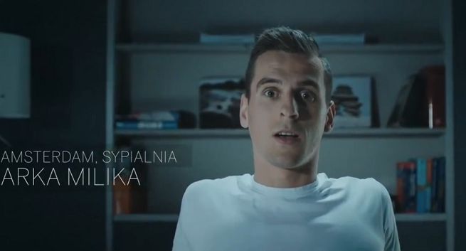 Młodzi piłkarze w koszmarze Arkadiusza Milika reklamują turniej o Puchar Tymbarku (wideo)