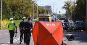 Tragiczny wypadek w Warszawie. Wjechał w ludzi. Apel policji