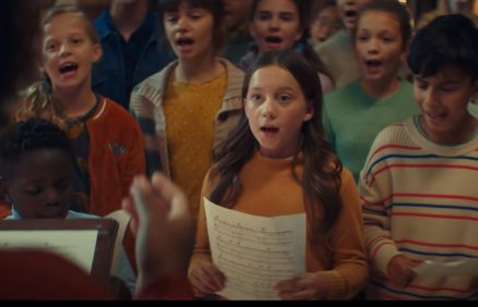 Milka w świątecznej kampanii inspiruje do delikatnych gestów wdzięczności