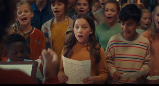 Milka w świątecznej kampanii inspiruje do delikatnych gestów wdzięczności