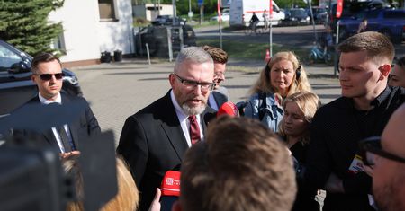 "Antysemicki ściek". Fala komentarzy po skandalicznych słowach na debacie