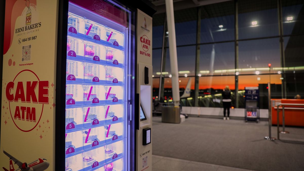 Ciastkomat na lotnisku Chopina