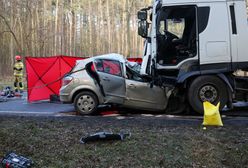 Gołuchów. Śmiertelny wypadek. Auto zderzyło się z ciężarówką