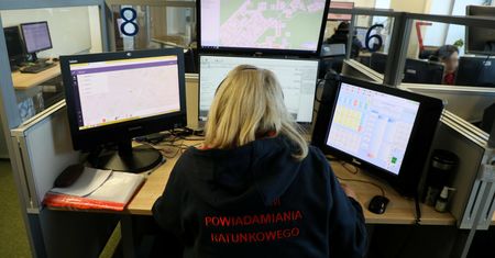 113 połączeń dziennie, weekendy i święta. Tyle zarabiają po latach