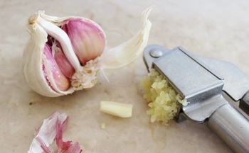 Przepisy na grilla, które skradną twoje serce. TOP 10 dań z grilla, które warto przygotować