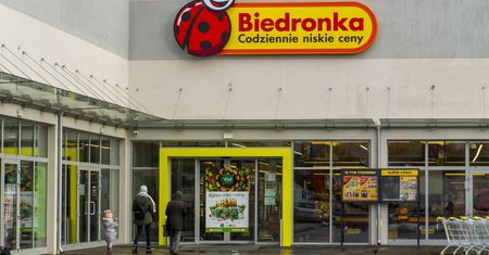 Biedronka zmienia zasady. Zwracając towar, nie dostaniemy już gotówki