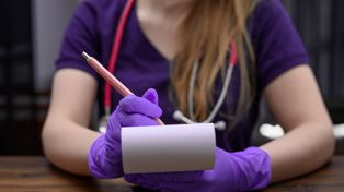 Kod A na zwolnieniu lekarskim. Co oznacza dla pacjenta?