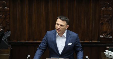 Zawstydzony Mentzen. Konsternacja na mównicy