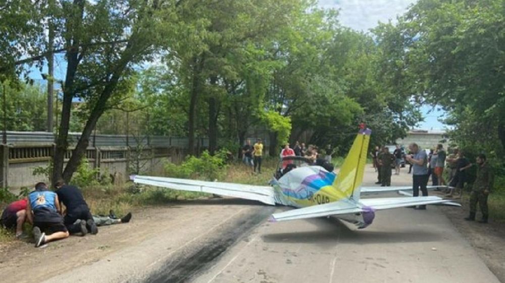 Ukraina. Samolotem podróżowali dwaj mężczyźni