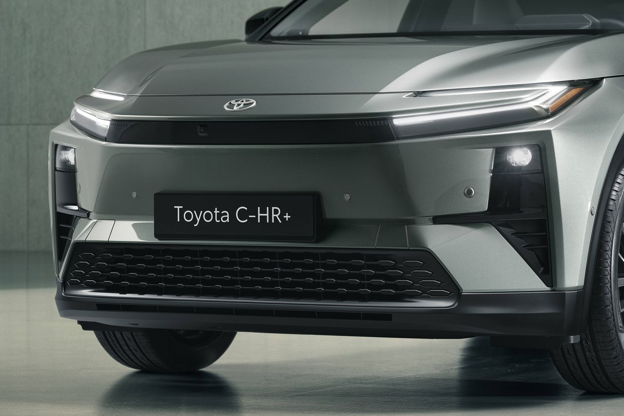 Nowy C-HR, teraz z plusem. Toyota pokazała kolejną wersję hitu