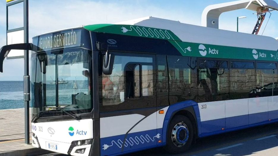 Śląskie. Solaris dostarczy autobusy elektryczne dla GZM.