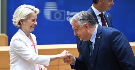 "Zniszczył fundamenty UE". Niemiecka prasa o Orbanie