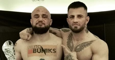 "Taxi Złotówa" walczył z zawodowcem. Sporo wytrzymał