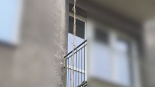 Kraków: Usłyszał policję i zjechał z balkonu po linie. Próbował uciec