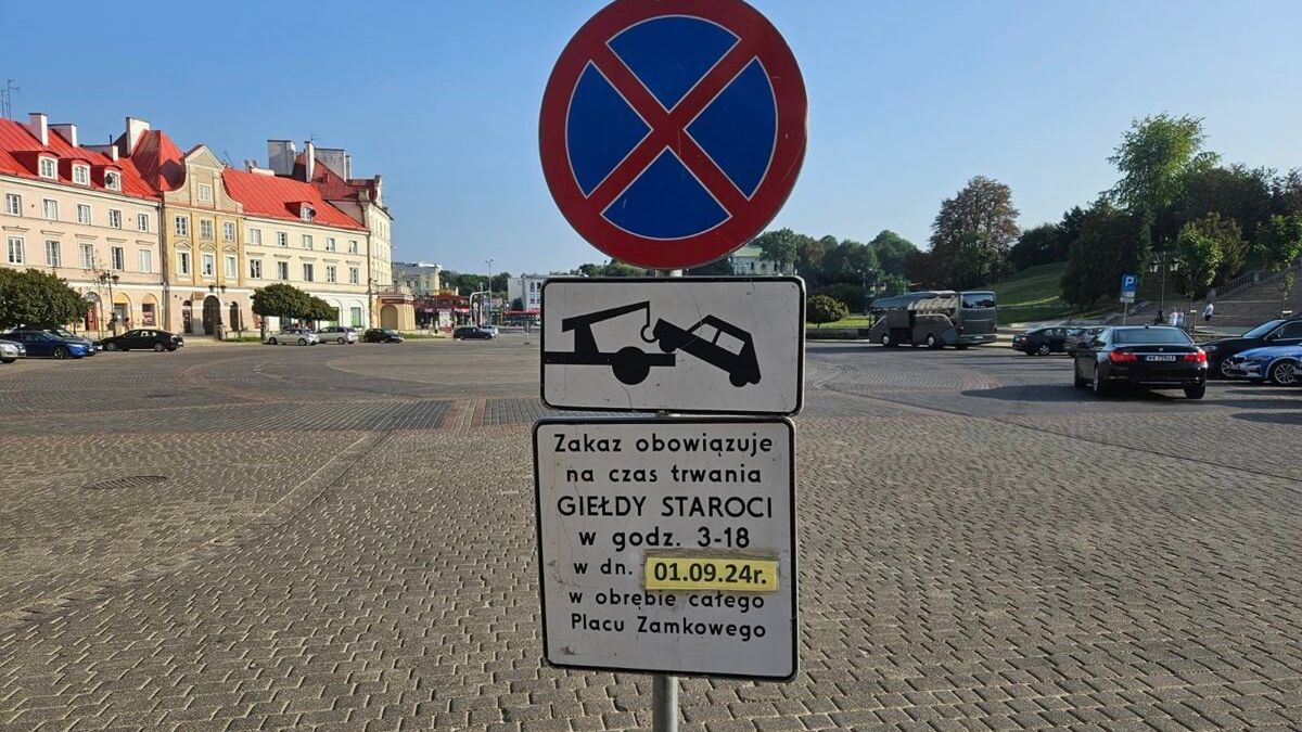 Zakaz parkowania na Placu Zamkowym w niedzielę, 1 września