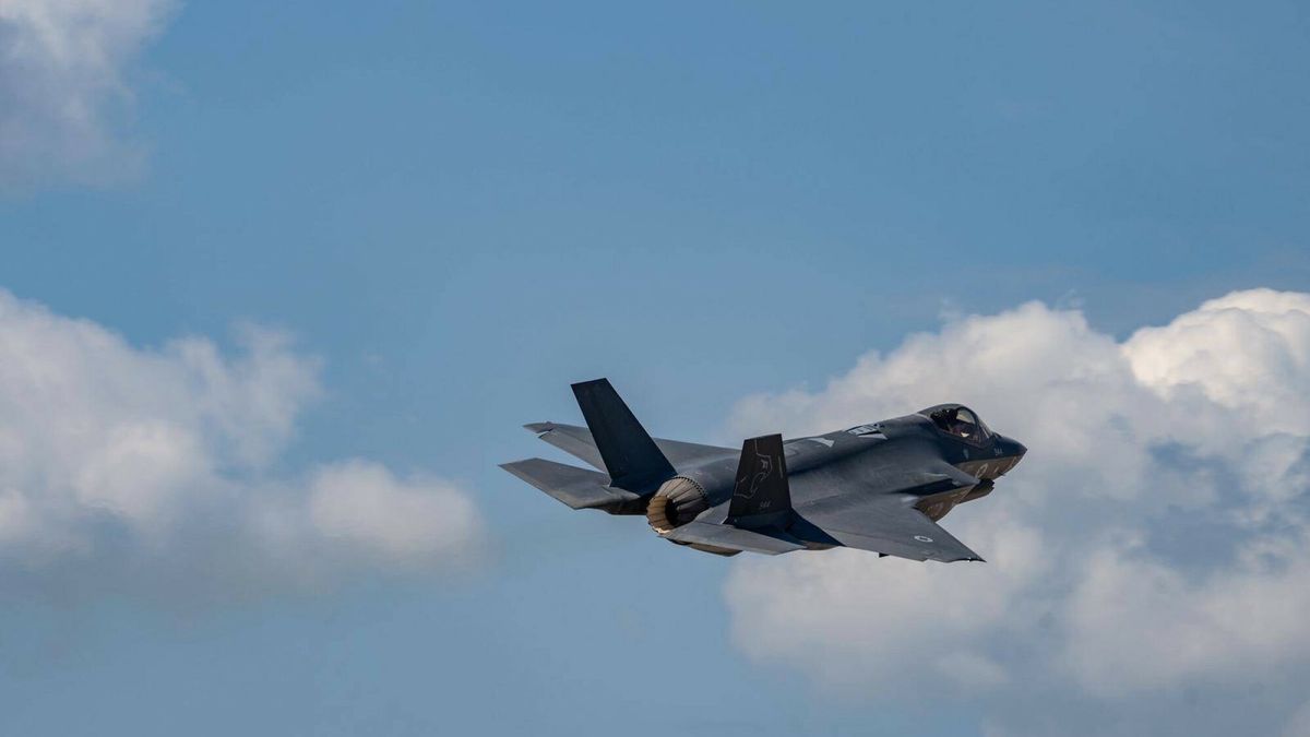 Archiwum zagraniczne East News 2026-03
images show an F-35I ?Adir? fighter jet taking off for the mission prior to the operation. (Israeli Air Force handout / March 2026)//04SIPA_sipa.7401/Credit:IDF/SIPA/2603061552
IDF/SIPA