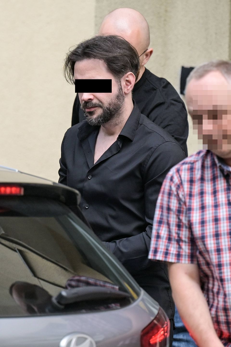 Stuart K.-B. został wyprowadzony z prokuratury