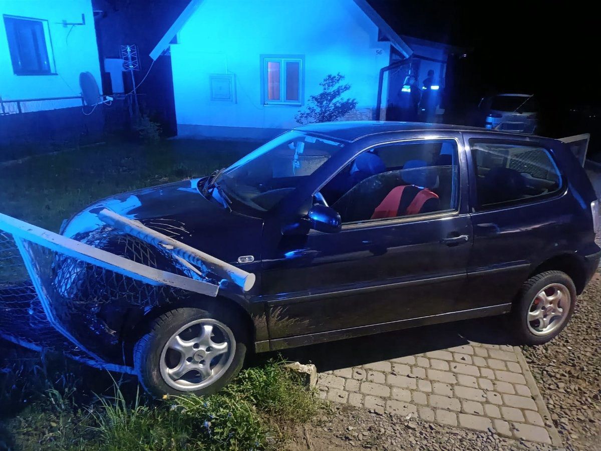 Wjechał w płot. Stracił volkswagena