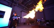 Elon Musk sprzedaje miotacze ognia. Klienci mają problemy