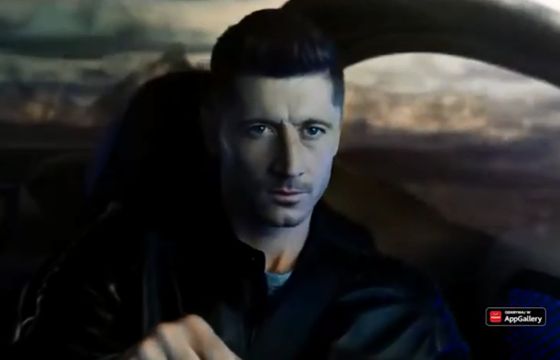 Robert Lewandowski reklamuje Huawei AppGallery