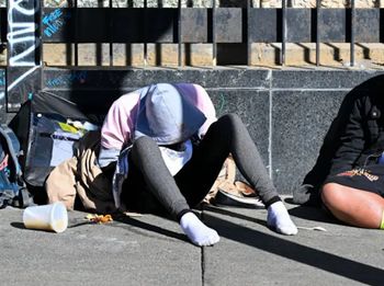 "Jego zachowanie było irracjonalne". Nastolatek pod wpływem fentanylu