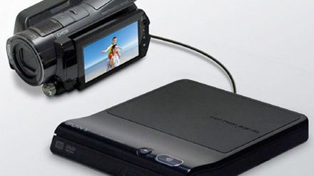 CES 2009: dwie zewnętrzne nagrywarki do kamer Sony 1