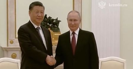 Internauci nie mają litości dla Putina i Xi Jinpinga. "Sympozjum klaunów"