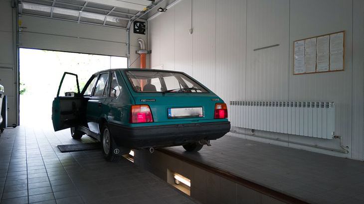 Przegląd techniczny pojazdu w czasie epidemii koronawirusa.