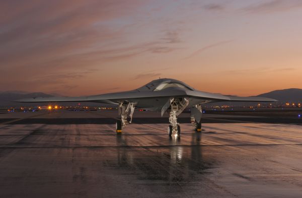 Najnowsze wideo z testów awangardowego X-47B 1