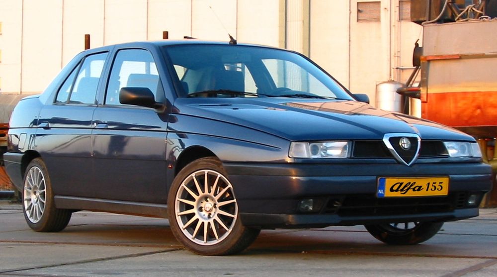 Alfa Romeo 155 1