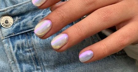 Nowy trend w manicure. Wypróbuj "ice nails"
