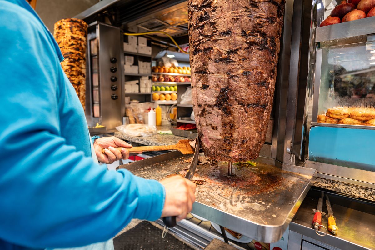 Na stronie KE znajdziesz przepis na tradycyjny döner kebab