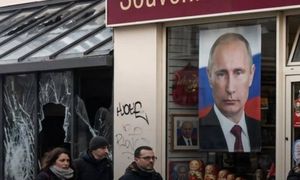 Zamieszki we Francji. Oszczędzili zdjęcie Putina?