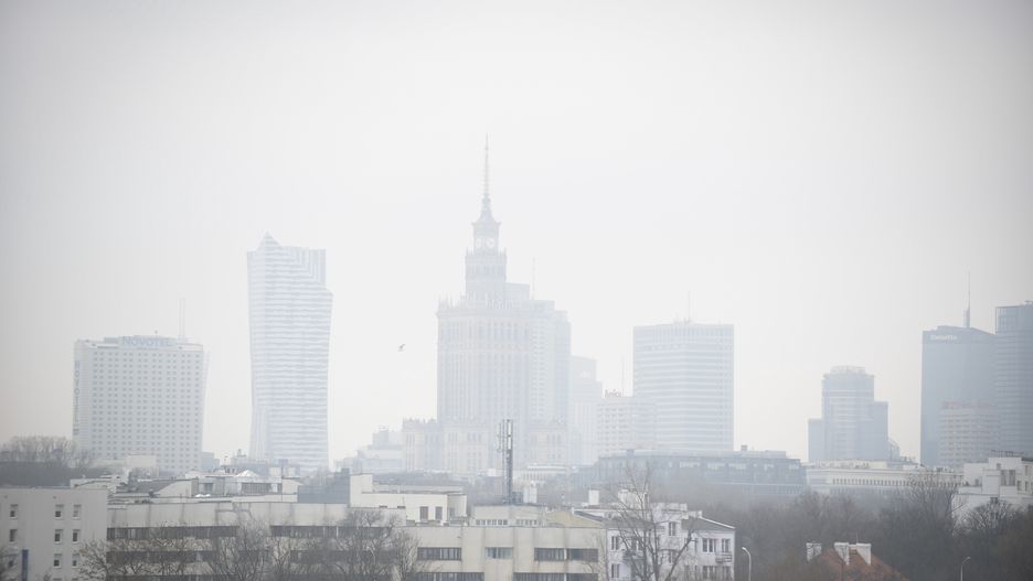 Warszawa. W środę obowiązuje żółty alert w związku z jakością powietrza