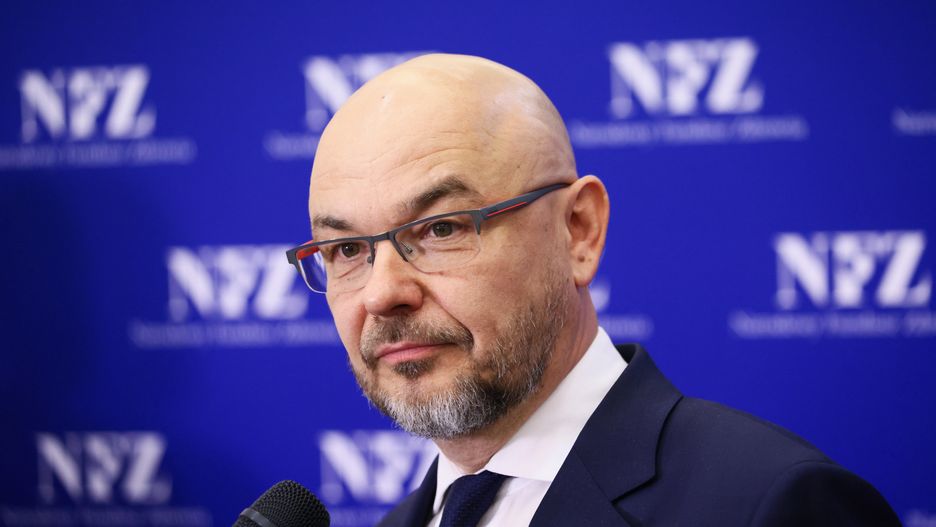 Prezes NFZ Filip Nowak