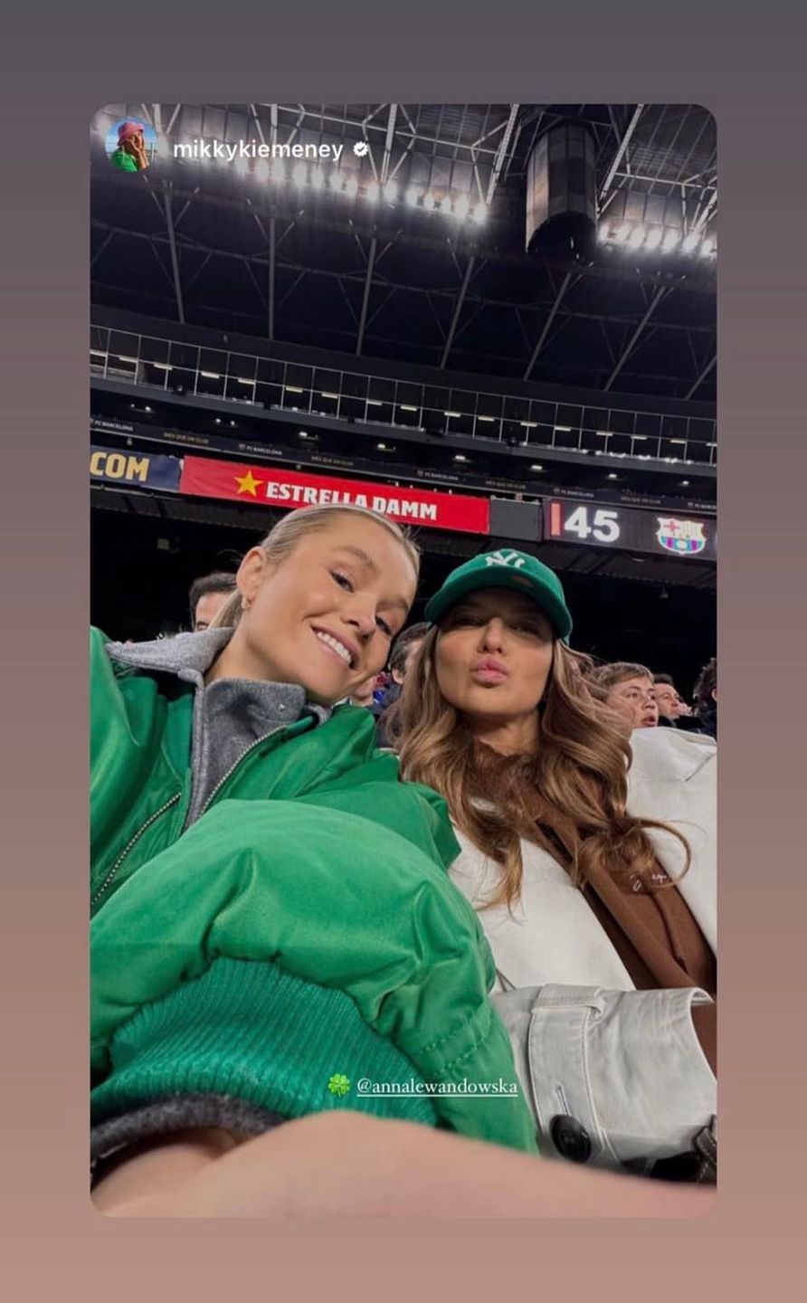 Anna Lewandowska na trybunach