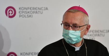 Migranci na granicy. Apel arcybiskupa
