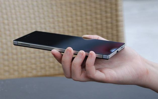 Oto kolejny idealny smartfon do selfie. iOcean X8 ma przednią kamerkę z autofocusem