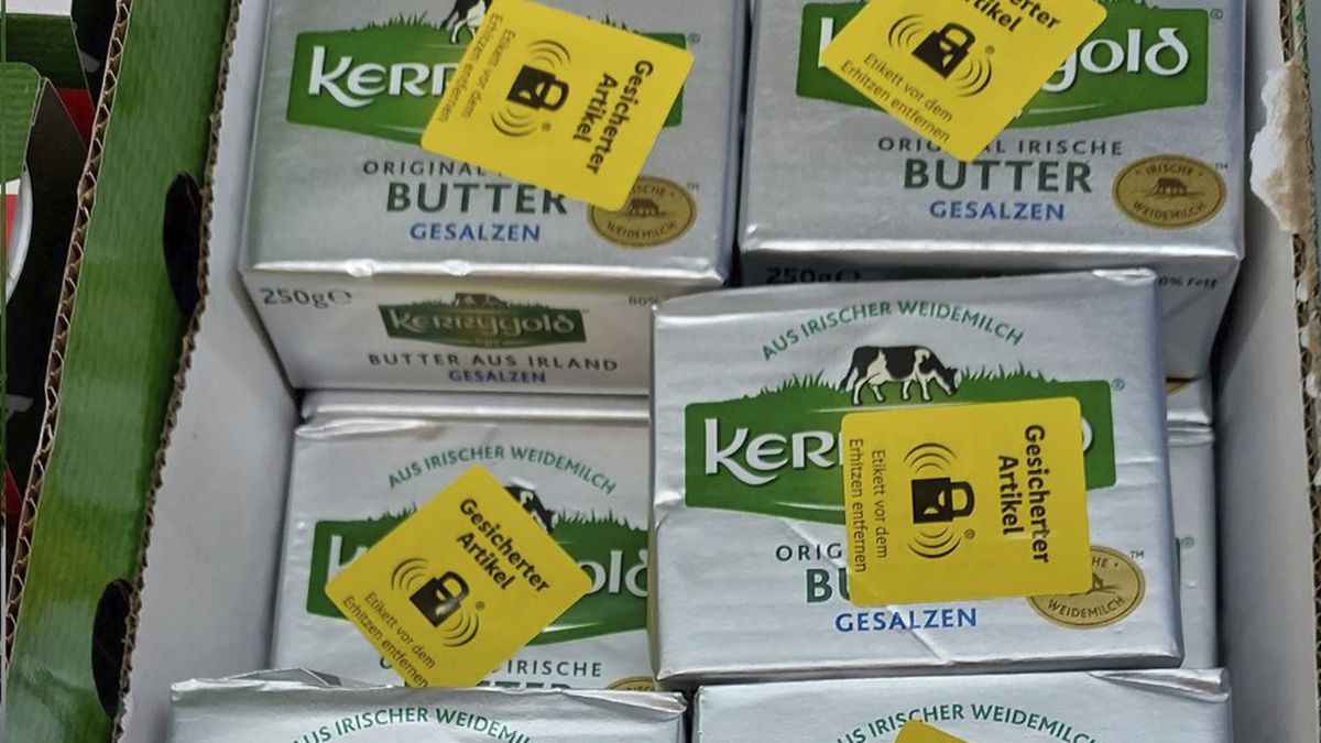 Na produktach w niemieckich sklepach pojawiły się zabezpieczenia antykradzieżowe