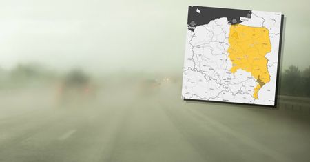 Alert RCB i żółte ostrzeżenia IMGW. Groźne burze nad Polską