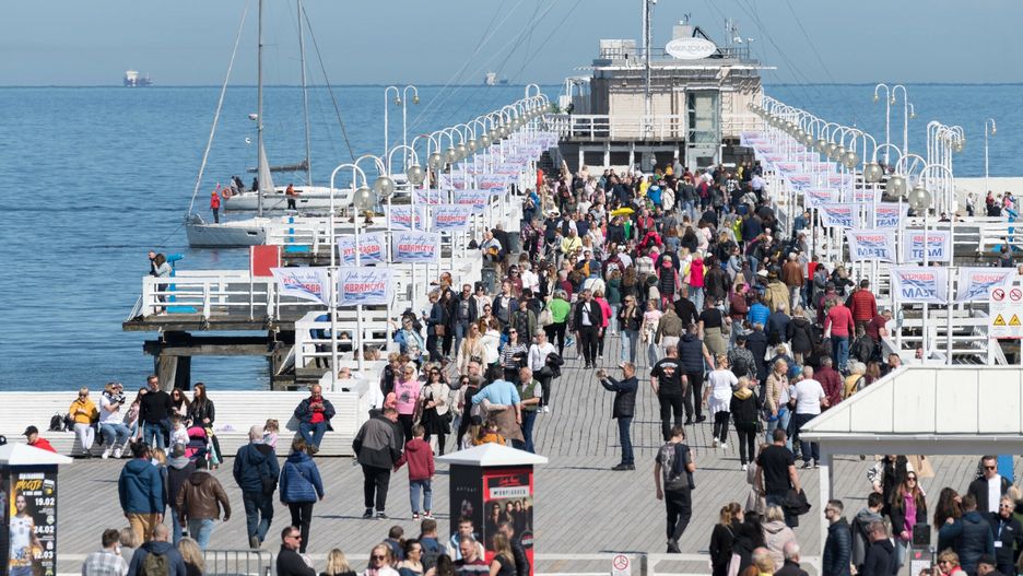 Turyści na sopockim molo 