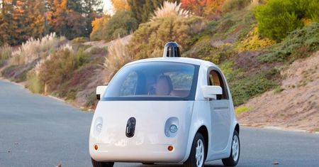 Google przedstawiło produkcyjną wersję autonomicznego auta
