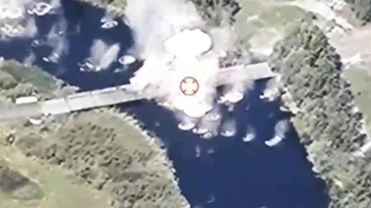 Ukraina atakuje przeprawy pontonowe wroga.